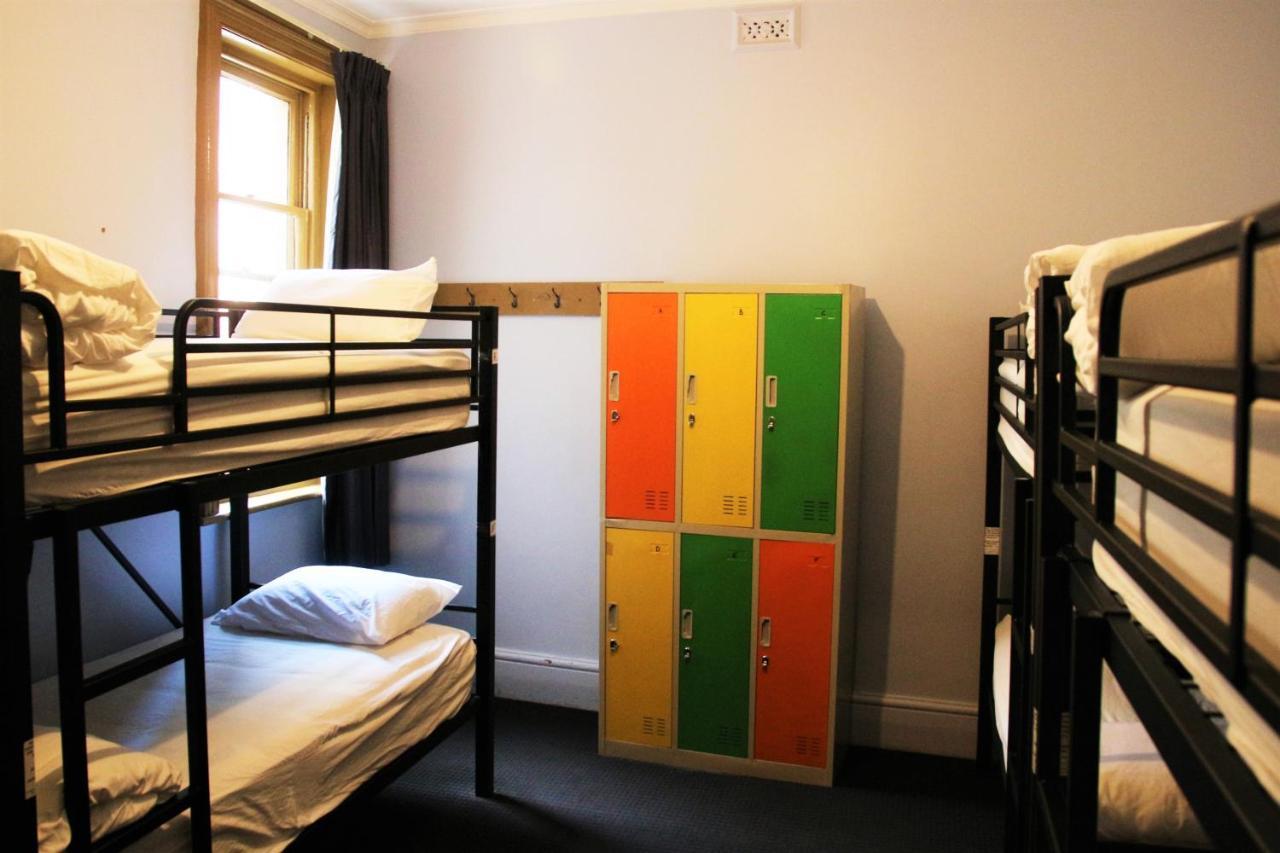 Backpackers Imperial Hotel Hobart Exteriör bild